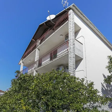 Apartment Marinero